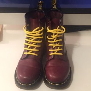 Dr. Martens air wick women’s size 6